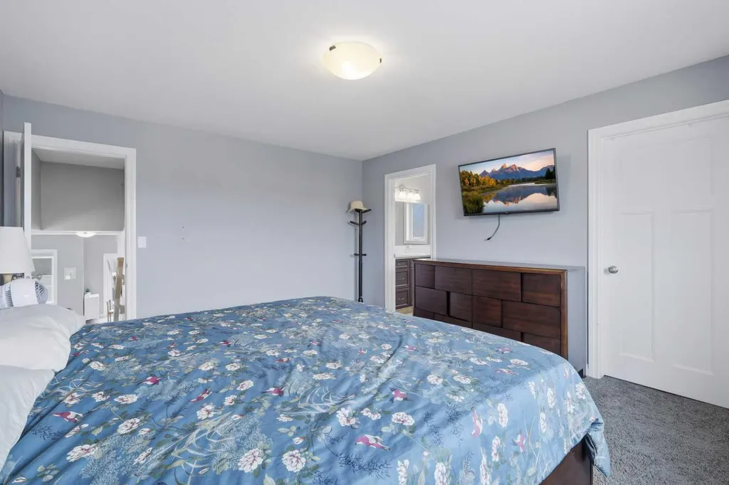 95 Thompson Crescent Red Deer AB T4P 0S1