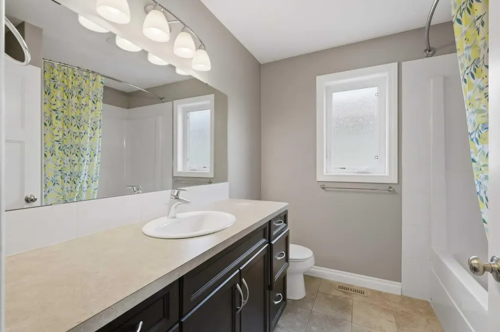 95 Thompson Crescent Red Deer AB T4P 0S1