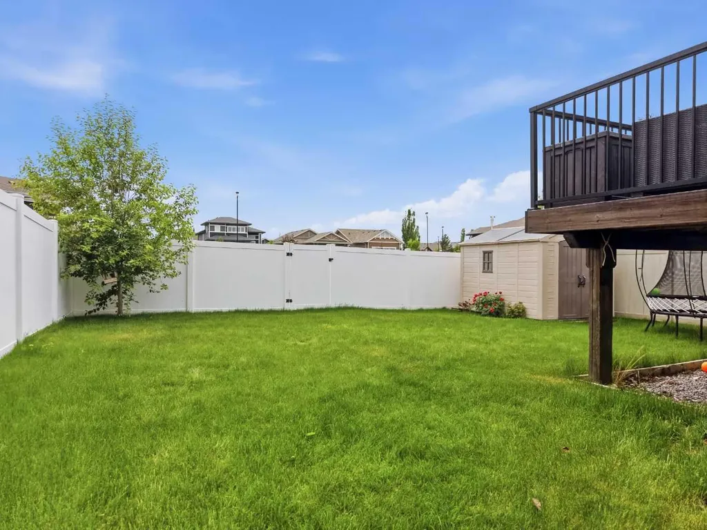 95 Thompson Crescent Red Deer AB T4P 0S1