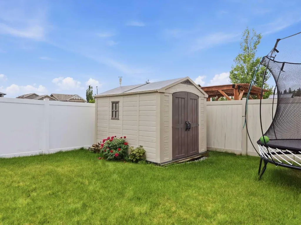 95 Thompson Crescent Red Deer AB T4P 0S1