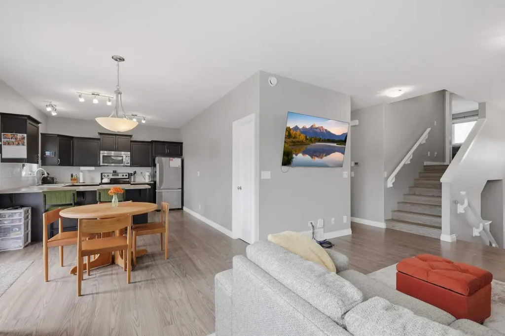 95 Thompson Crescent Red Deer AB T4P 0S1
