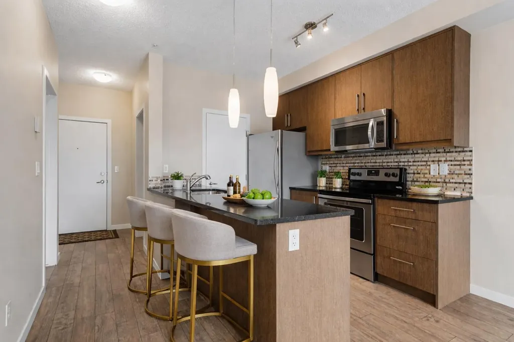 402 Marquis Lane SE Calgary AB T3M 2G7