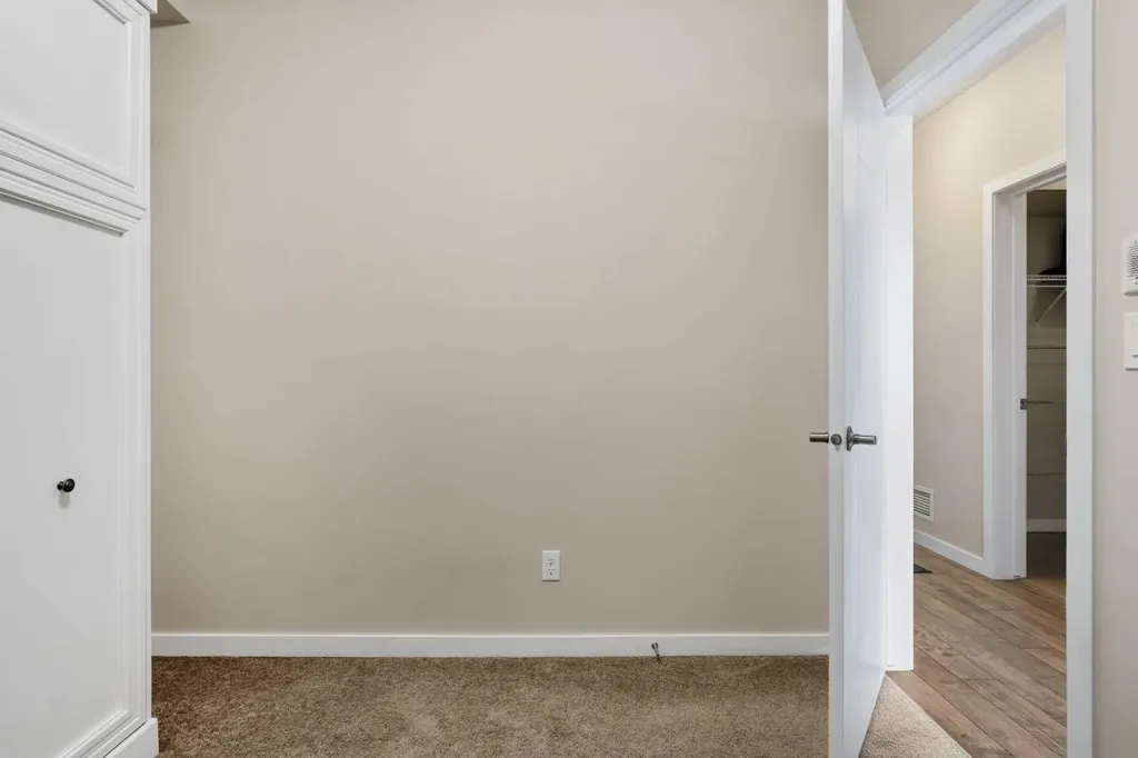 402 Marquis Lane SE Calgary AB T3M 2G7