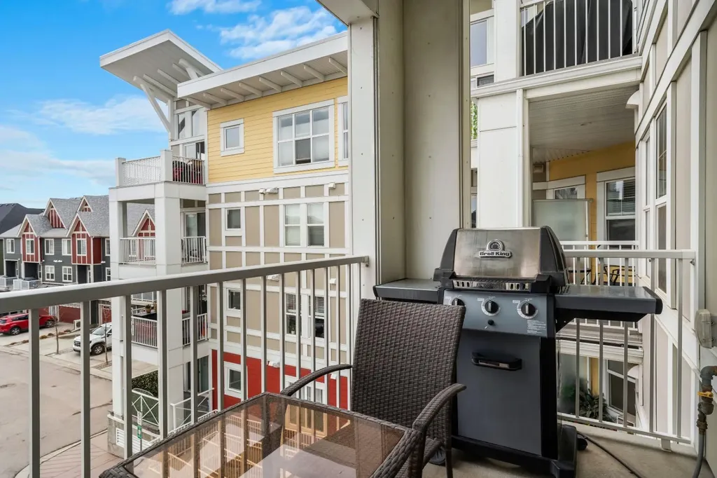 402 Marquis Lane SE Calgary AB T3M 2G7