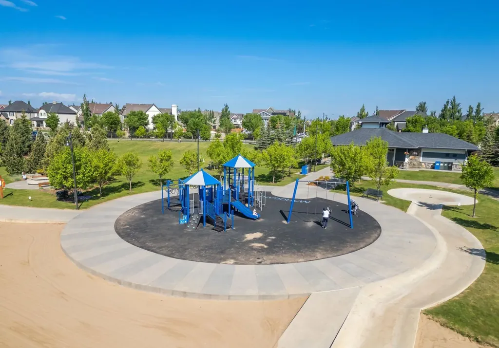 402 Marquis Lane SE Calgary AB T3M 2G7