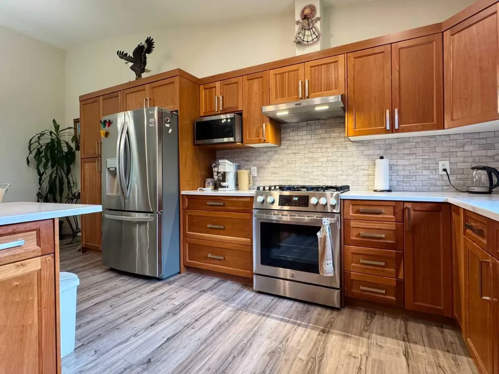 412 Queen Avenue Monarch AB T0L 1M0