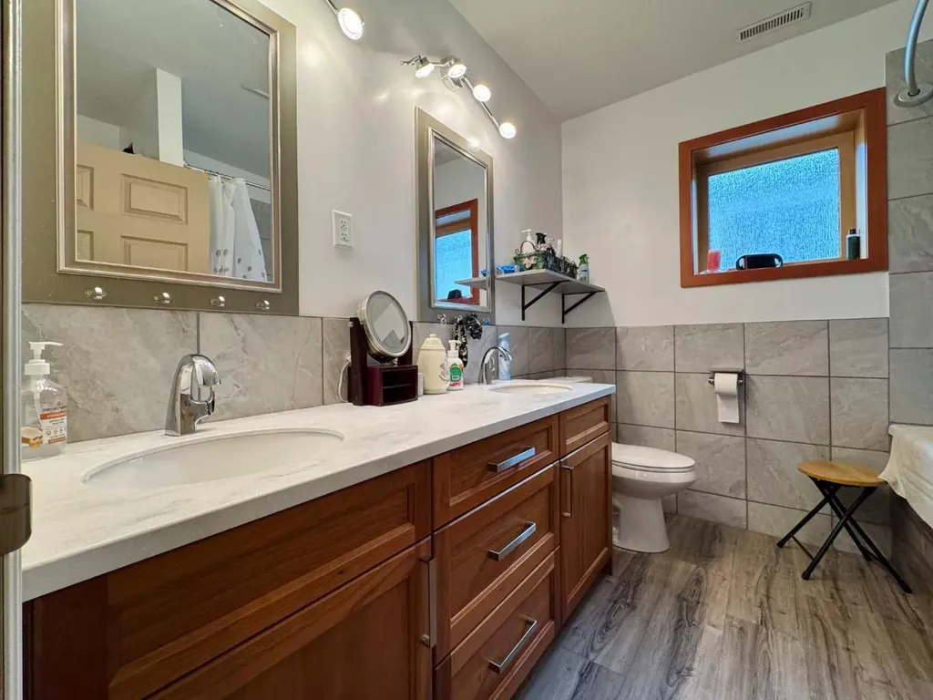 412 Queen Avenue Monarch AB T0L 1M0