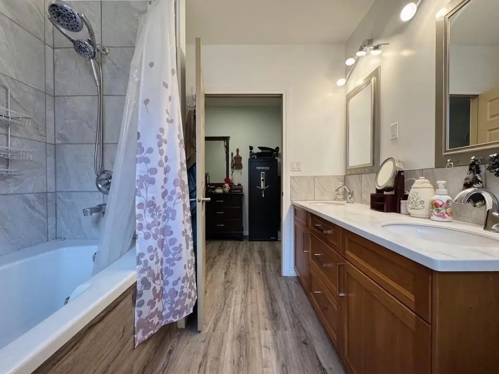 412 Queen Avenue Monarch AB T0L 1M0