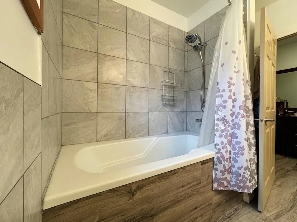 412 Queen Avenue Monarch AB T0L 1M0