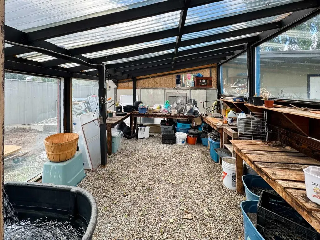 412 Queen Avenue Monarch AB T0L 1M0