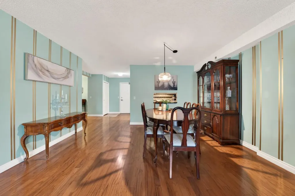 1733 27 Avenue SW Calgary AB T2T1G9