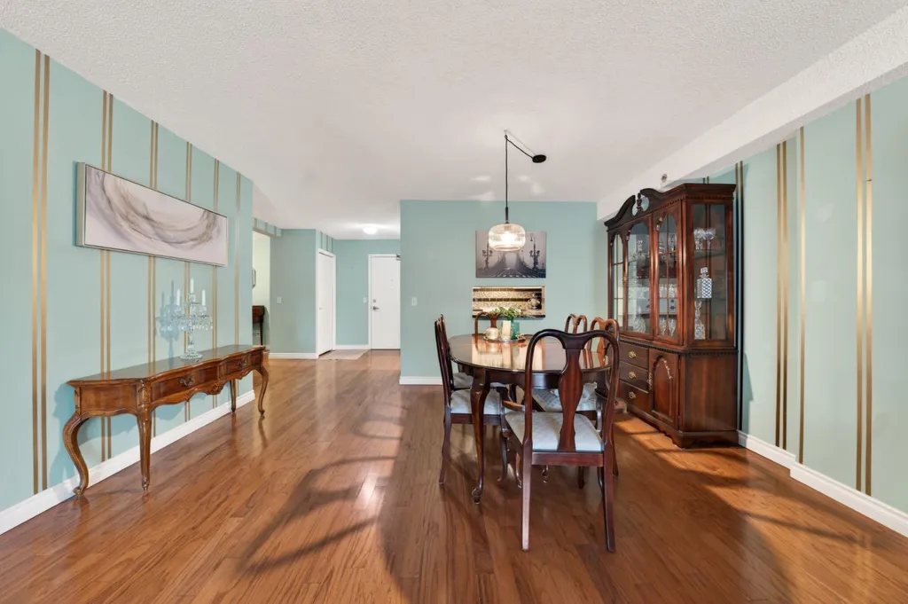 1733 27 Avenue SW Calgary AB T2T1G9