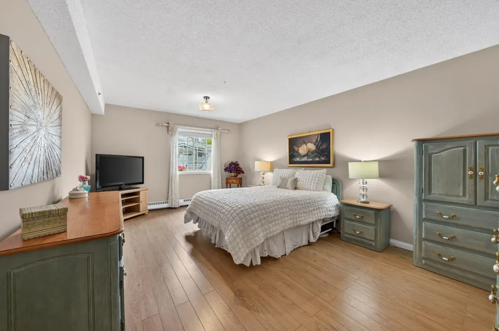 1733 27 Avenue SW Calgary AB T2T1G9