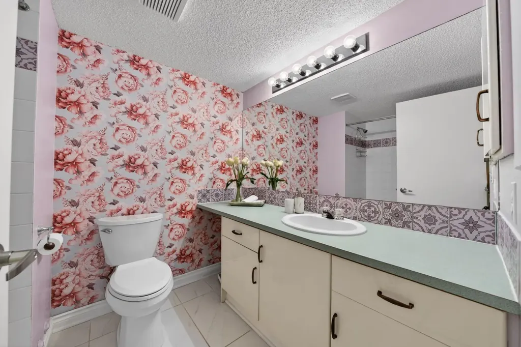 1733 27 Avenue SW Calgary AB T2T1G9