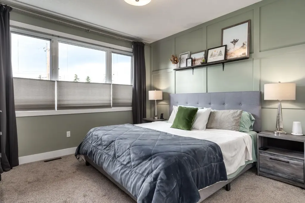 4321 72 Street NW Calgary AB T3B 2L1