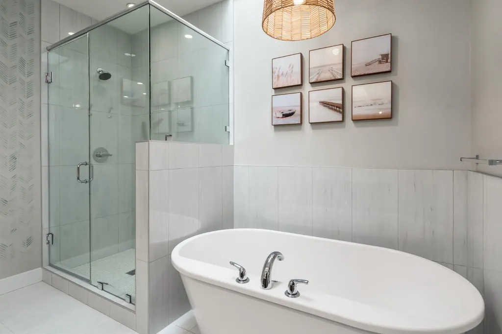 4321 72 Street NW Calgary AB T3B 2L1
