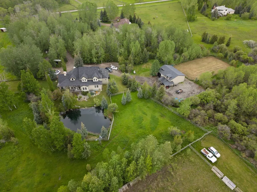 162052 Priddis Valley Road W Rural Foothills County AB T0L 1W2