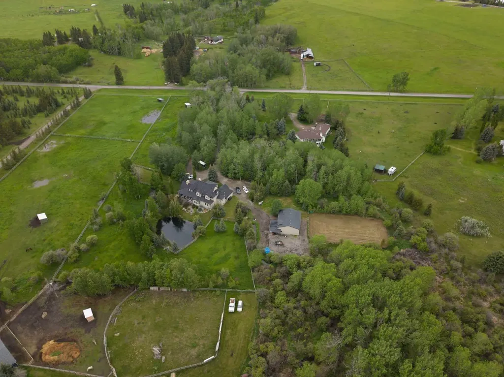 162052 Priddis Valley Road W Rural Foothills County AB T0L 1W2