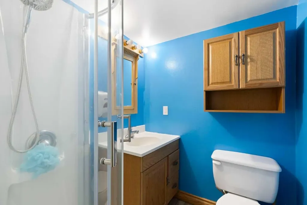 1016 Hunterdale Place NW Calgary AB T2K 4R7