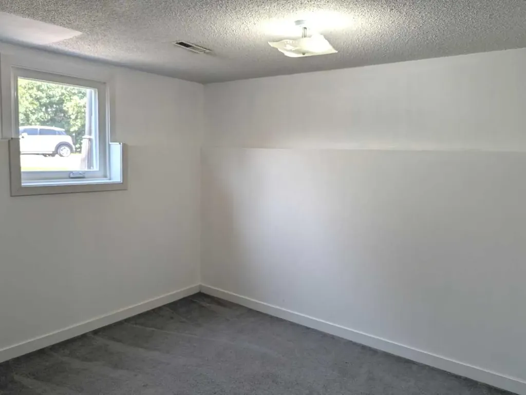1016 Hunterdale Place NW Calgary AB T2K 4R7