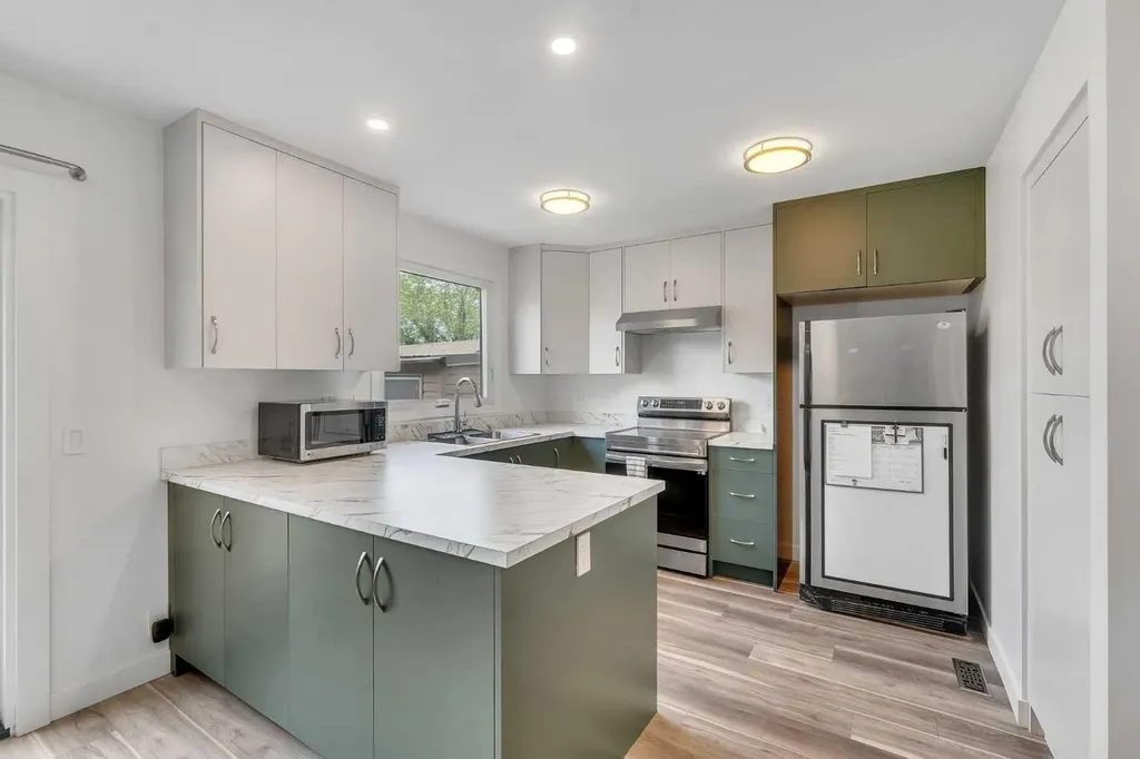2162 Summerfield Boulevard SE Airdrie AB T4B 1X4