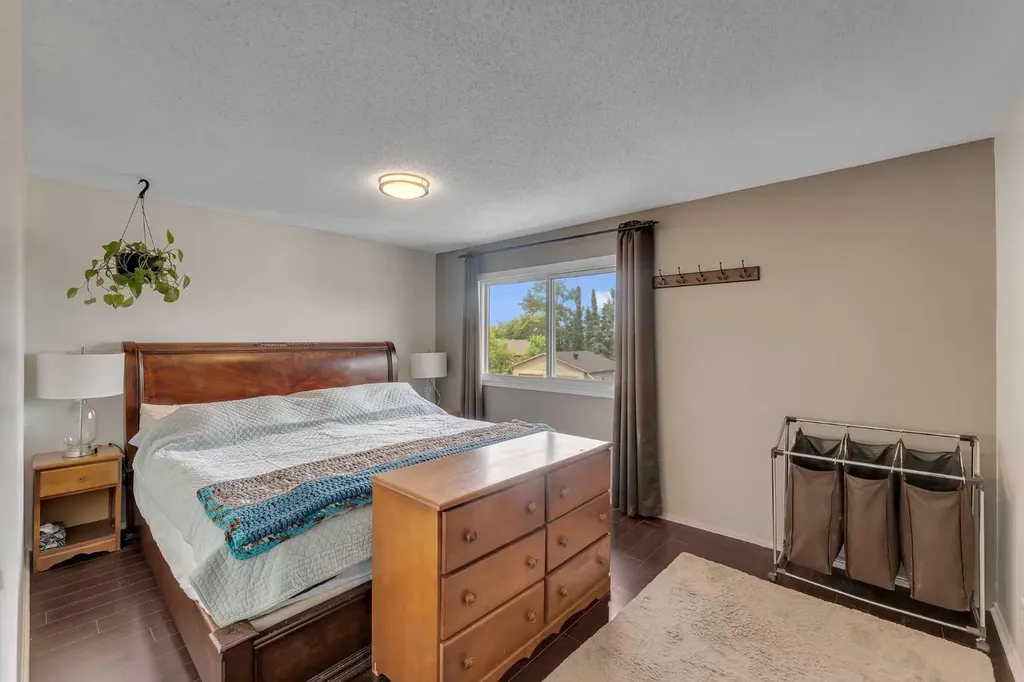 2162 Summerfield Boulevard SE Airdrie AB T4B 1X4