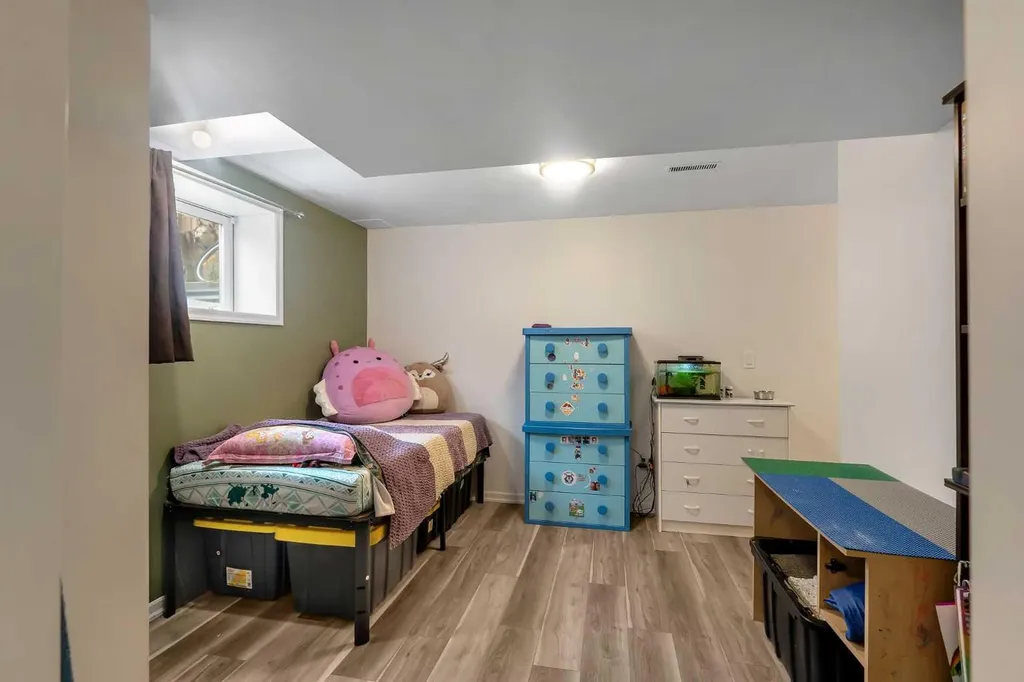2162 Summerfield Boulevard SE Airdrie AB T4B 1X4