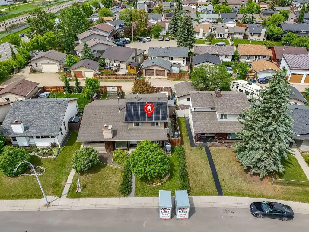 2162 Summerfield Boulevard SE Airdrie AB T4B 1X4