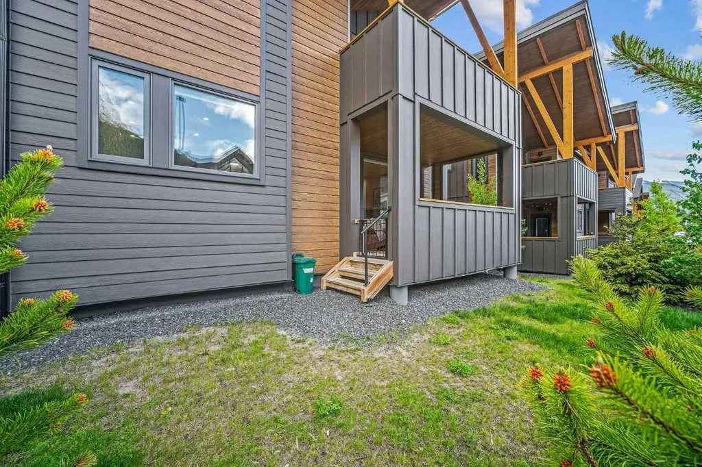 209 Stewart Creek Rise Canmore AB T1W0M5