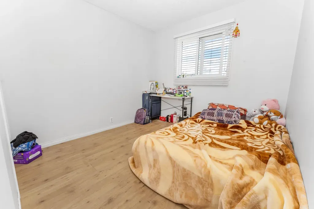 369 Martinwood Place NE Calgary AB T3J3H7