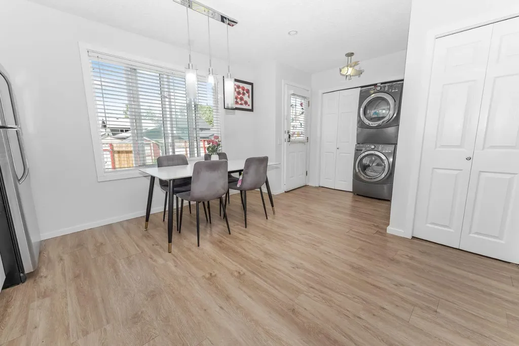 369 Martinwood Place NE Calgary AB T3J3H7