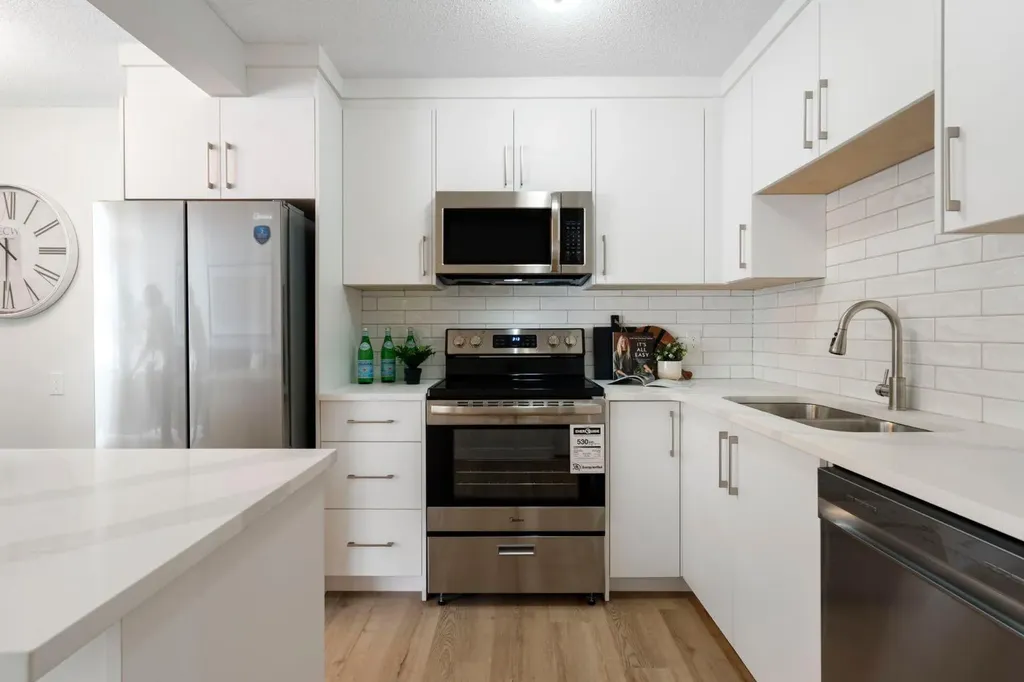 200 Brookpark Drive SW Calgary AB T2W3E5