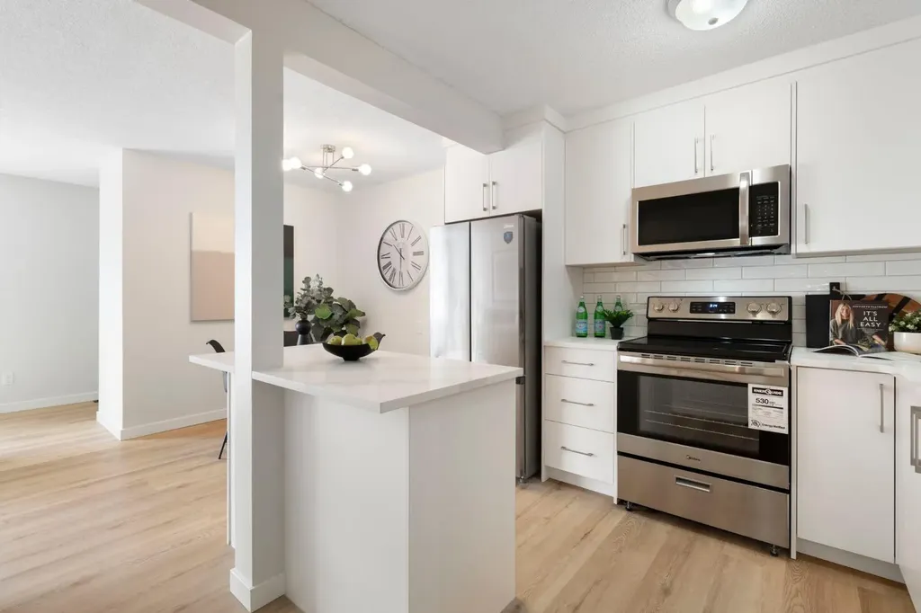 200 Brookpark Drive SW Calgary AB T2W3E5