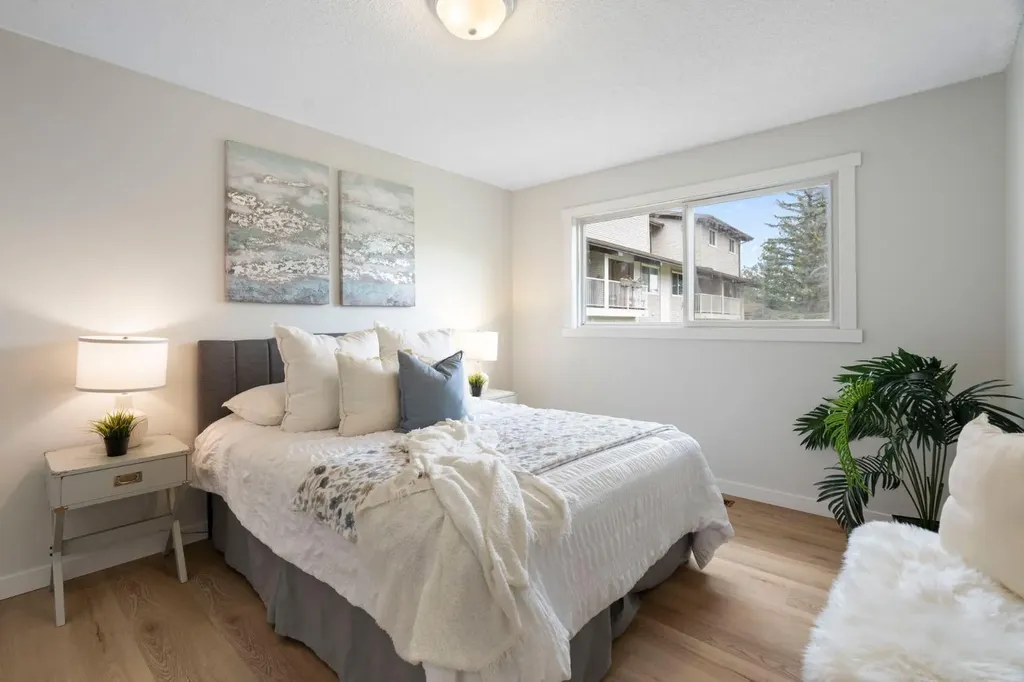 200 Brookpark Drive SW Calgary AB T2W3E5