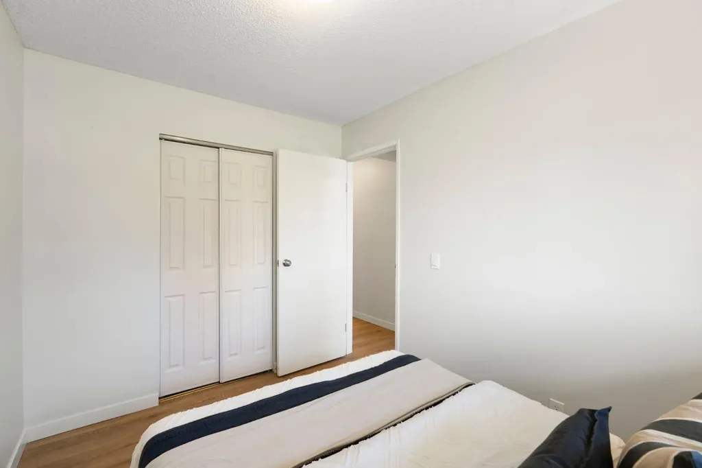 200 Brookpark Drive SW Calgary AB T2W3E5