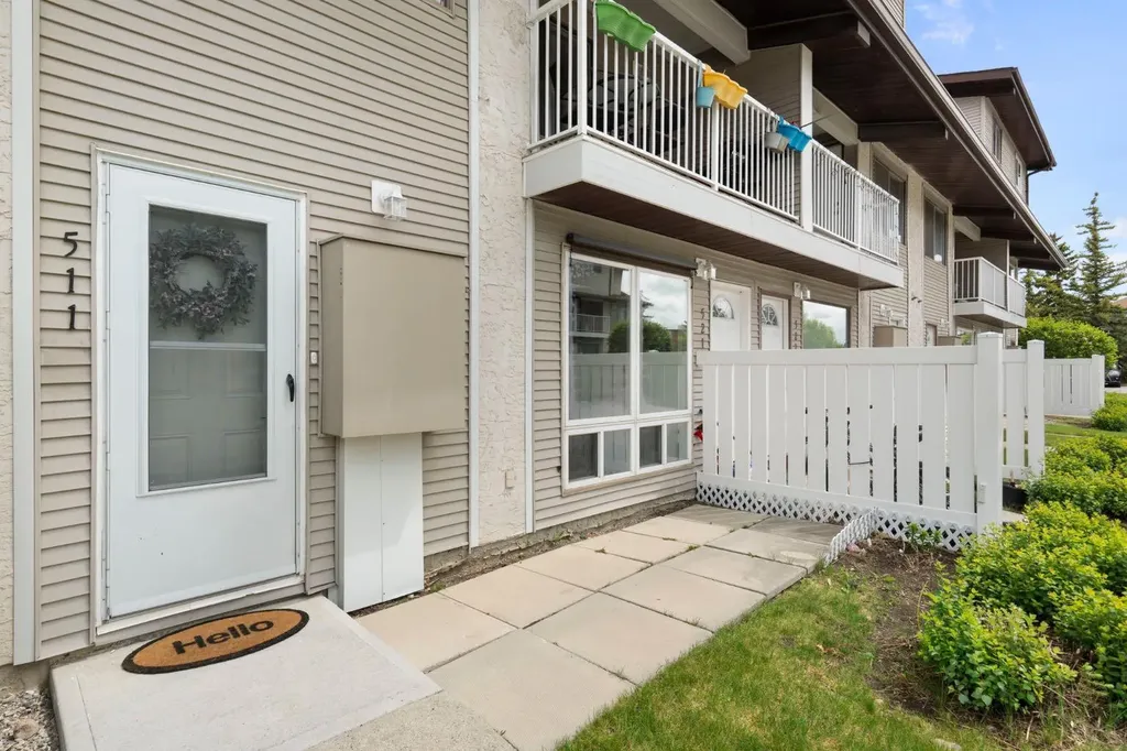 200 Brookpark Drive SW Calgary AB T2W3E5