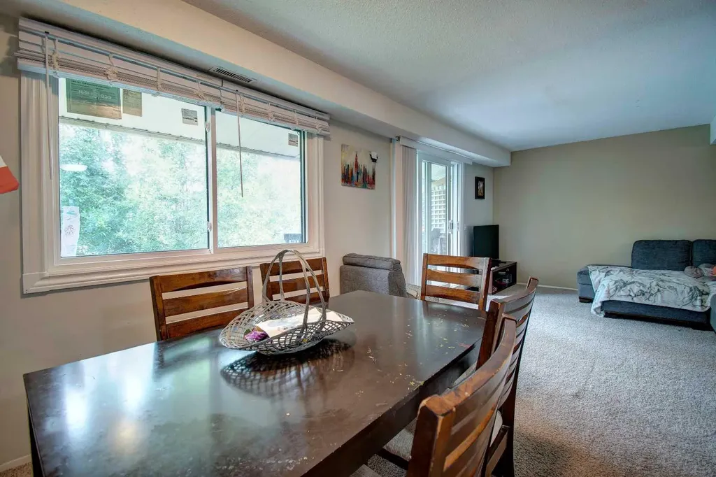 2200 Woodview Drive SW Calgary AB T2W 3N6
