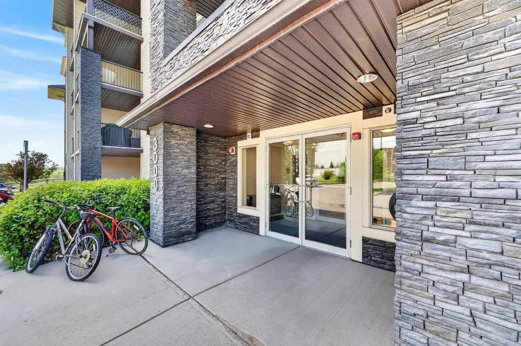 625 Glenbow Drive Cochrane AB T4C 0S9