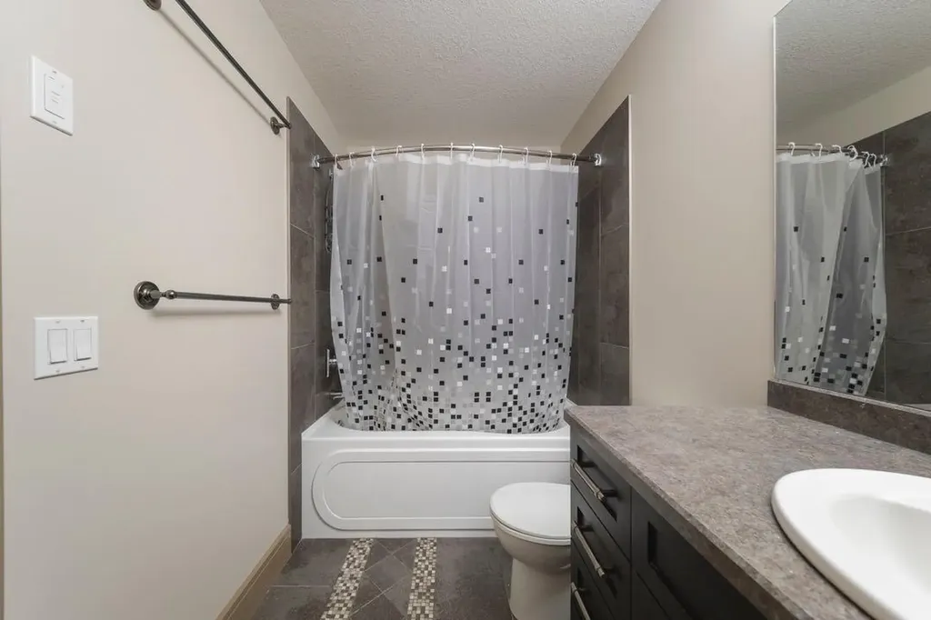153 Walnut Crescent Fort Mcmurray AB T9K 0N6