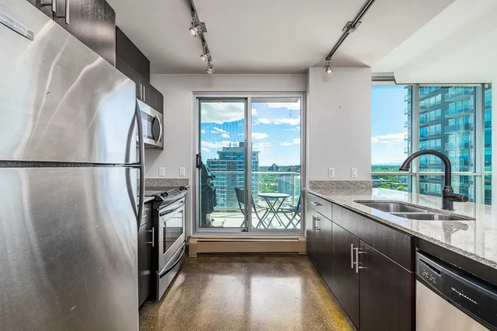 135 13 Avenue SW Calgary AB T2R 0W8