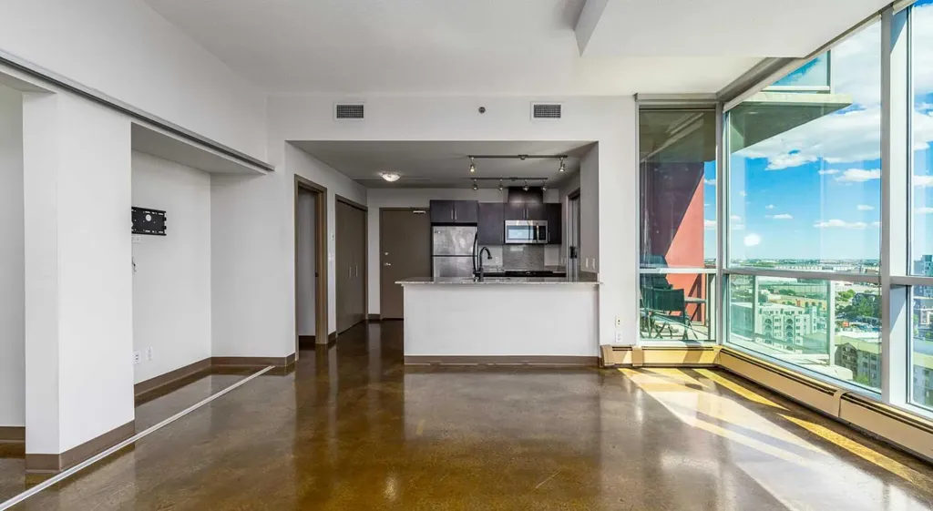 135 13 Avenue SW Calgary AB T2R 0W8