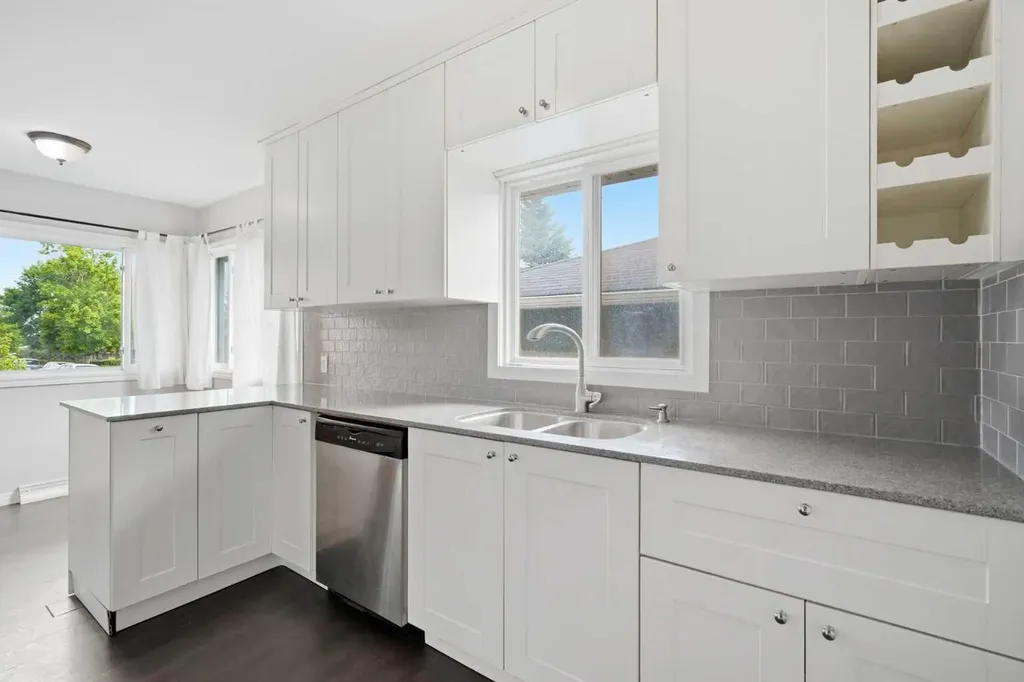 111 42 Avenue NE Calgary AB T2E 2N5