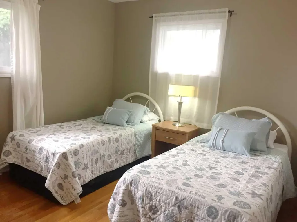 111 42 Avenue NE Calgary AB T2E 2N5