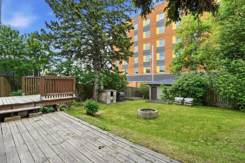 111 42 Avenue NE Calgary AB T2E 2N5