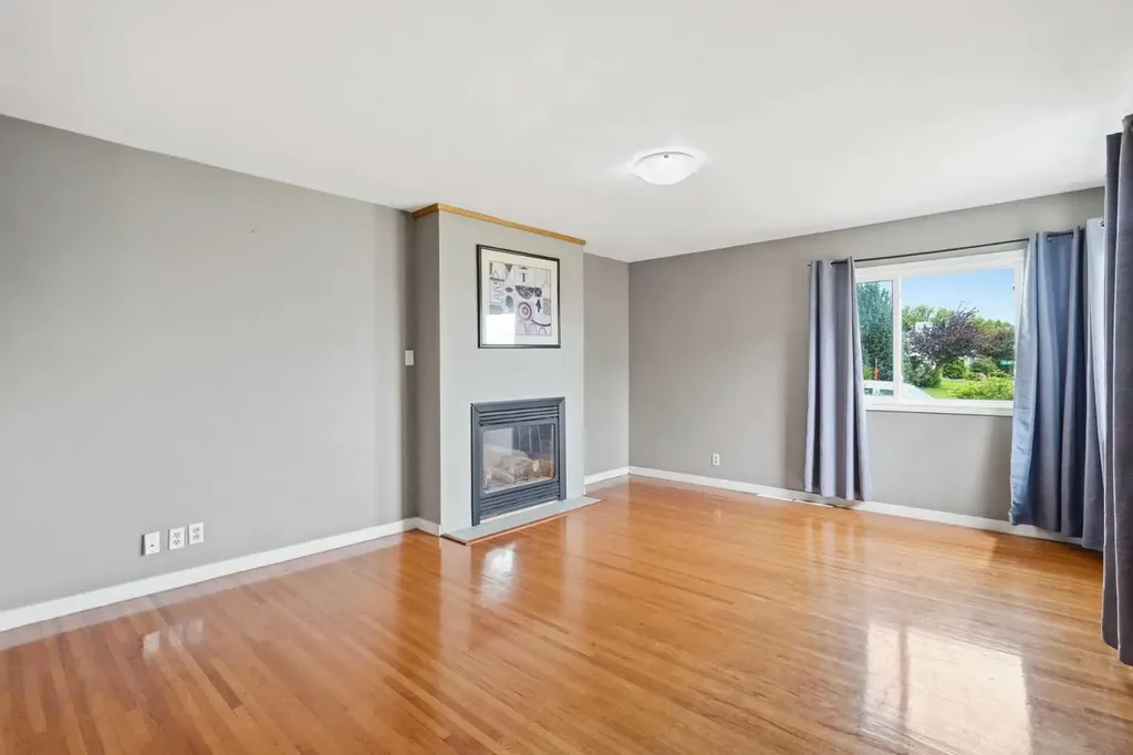 111 42 Avenue NE Calgary AB T2E 2N5