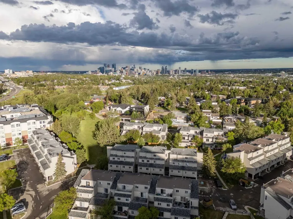 1540 29 Street NW Calgary AB T2N4M1