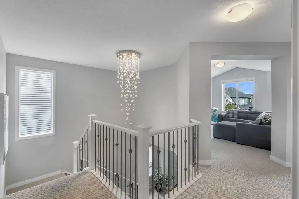 796 Coopers Crescent SW Airdrie AB T4B 4C3