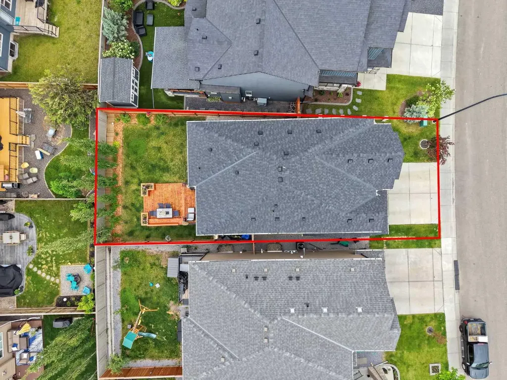 796 Coopers Crescent SW Airdrie AB T4B 4C3