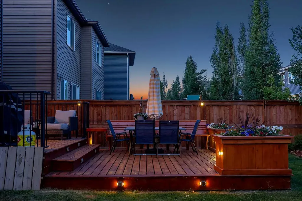 796 Coopers Crescent SW Airdrie AB T4B 4C3