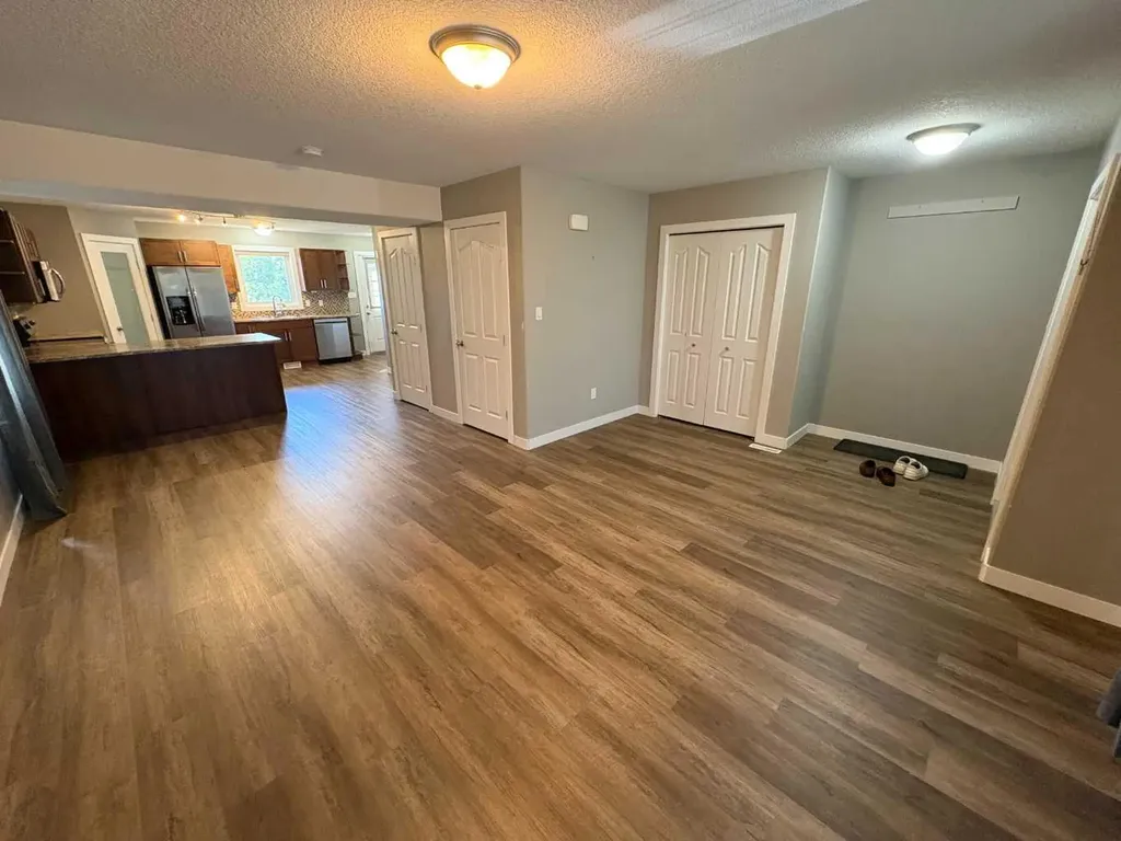 8905 107 Avenue Peace River AB T8S 1S4